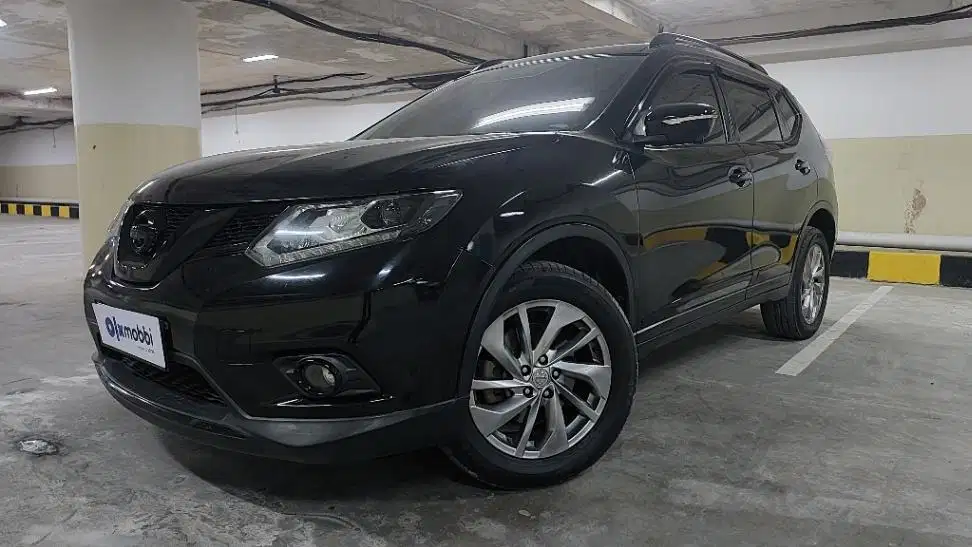 DP MURAH Nissan X-Trail 2.5 Bensin-AT 2017 Hitam CBZDB