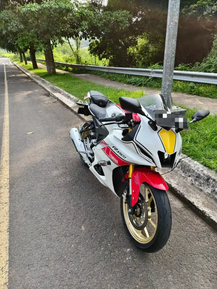 YAMAHA R15M R15 V4 M WGP ABS QS KILOMETER RENDAH TERAWAT LIKE NEW