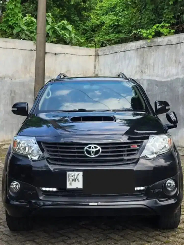 TOYOTA FORTUNER 2.5 VNT TRD AT 2014