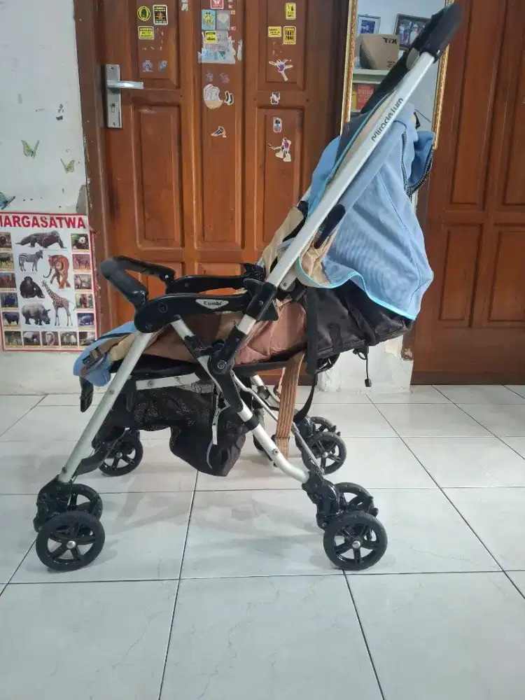 Stroller kereta bayi combi
