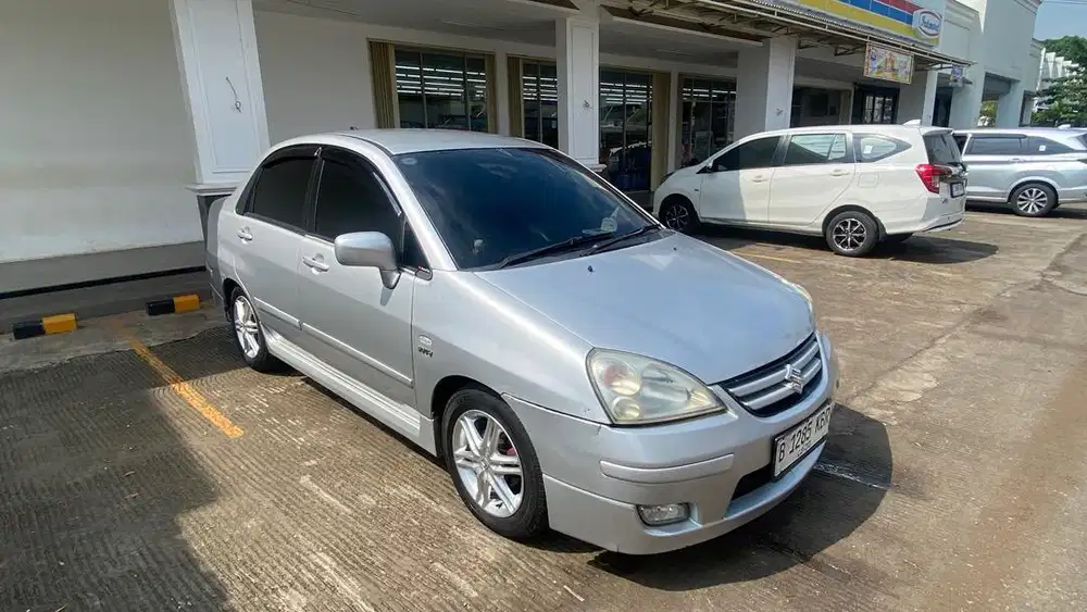 SUZUKI BALENO DX AT 2005