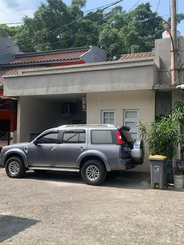 Jual Rumah dalam Cluster pinggir jalan Raya