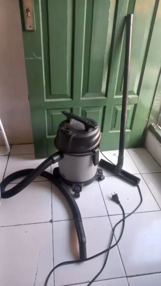 Vacuum cleaner merk apa 10 L