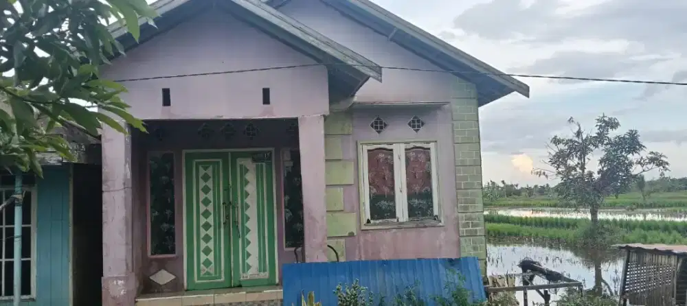 Digadaikan Rumah di Gudang Hirang