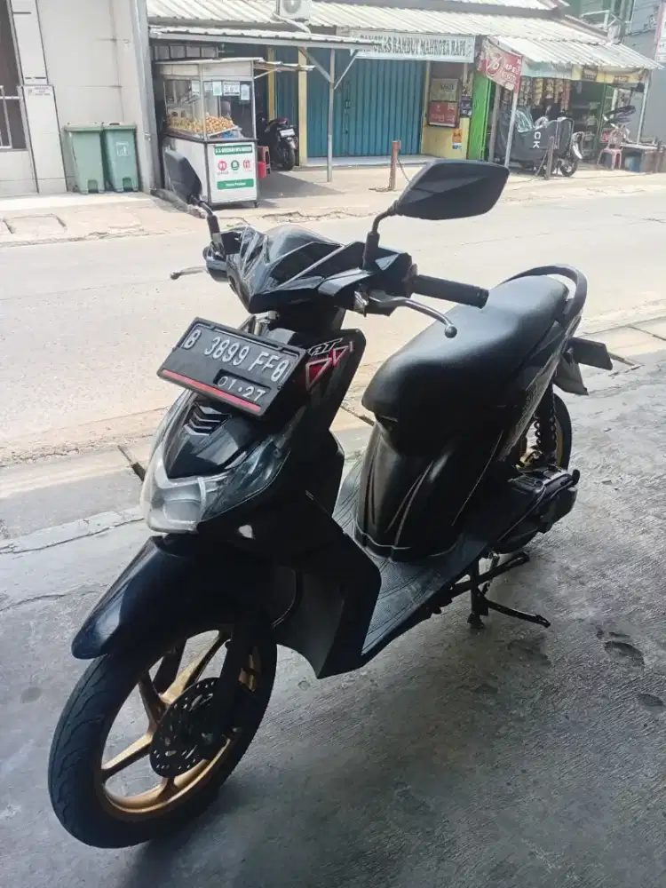 Beat karbu hitam 2011