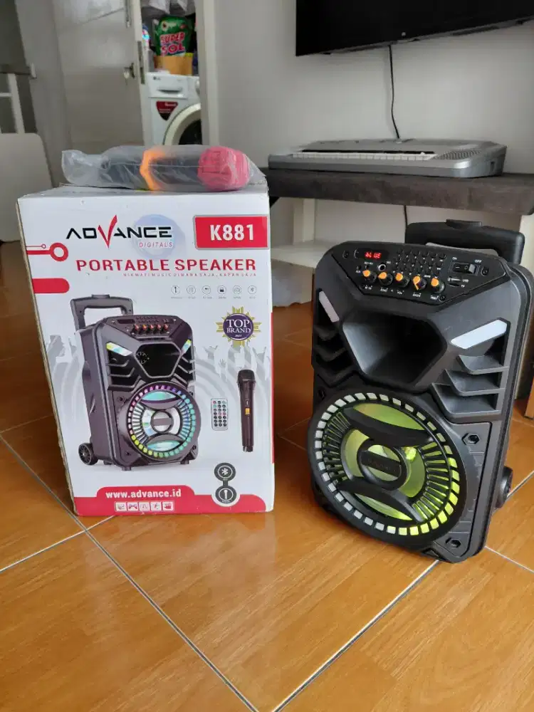 Speaker Portable Advance K881