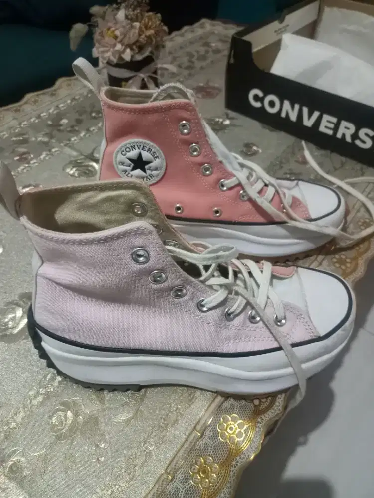 Sepatu Converse cewek