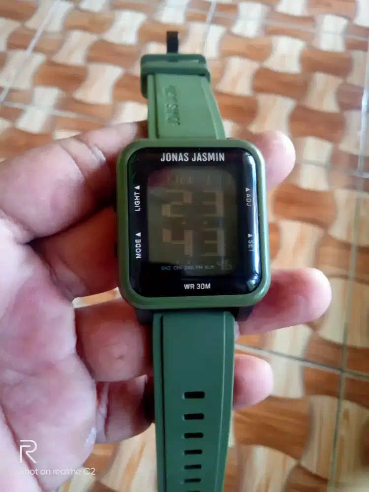 JAM TANGAN PRIA JONAS JASMIN