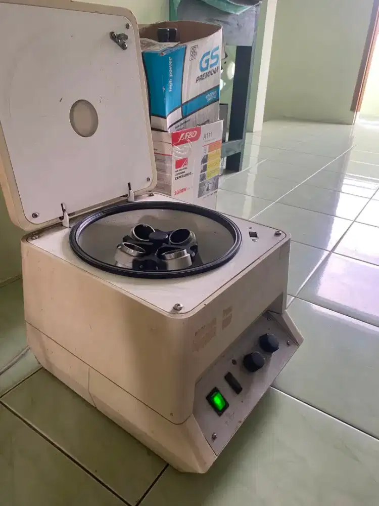 Di jual Centrifuge second