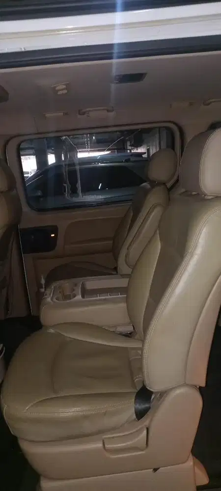 Jual Mobil Hyundai H1 Elegance 2.4 bensin matic