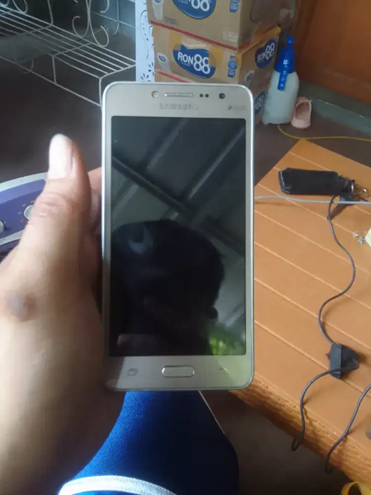 Di jual samsung j2 prime