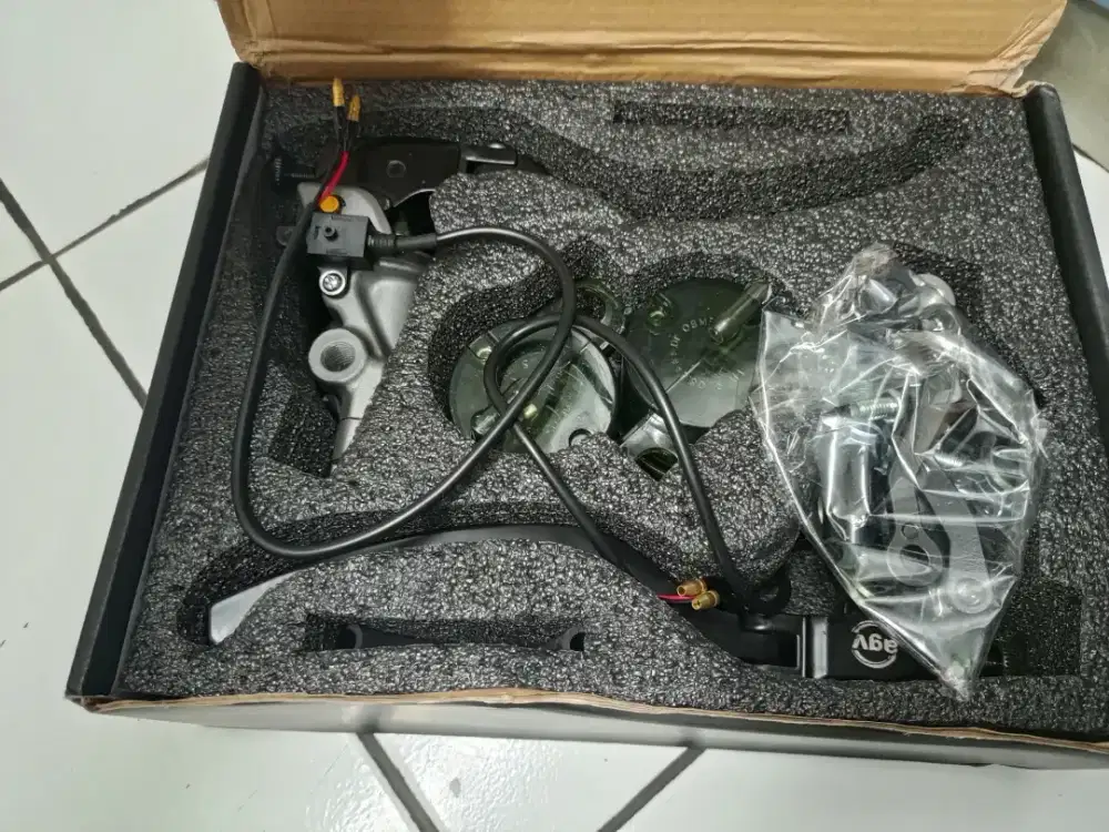 AGV Master rem rcs19 corsa corta set 2 tabung big smoke