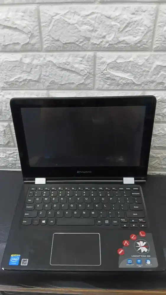 Laptop lenovo yoga 300 touchscreen 360derajat