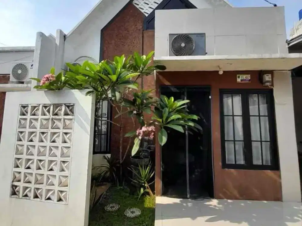 Take Over Rumah di Cinangka Sawangan Depok 
Rumah Impian Keluarga di Lokasi Strategi Hunian Nyaman dengan Harga Terbaik Rumah Siap Huni.