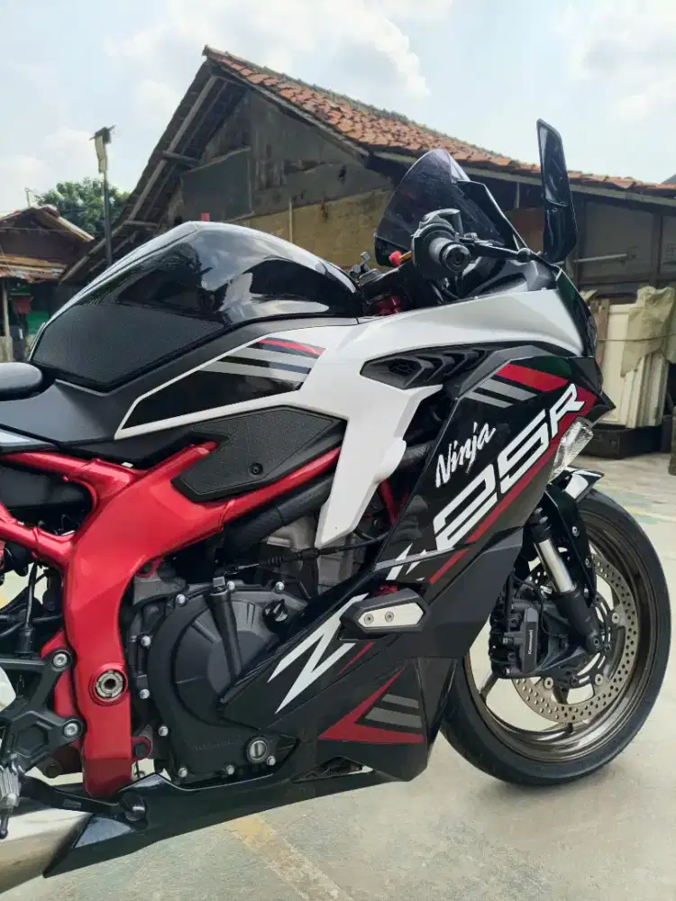 Zx25r abs qs km rendah 6800 perak