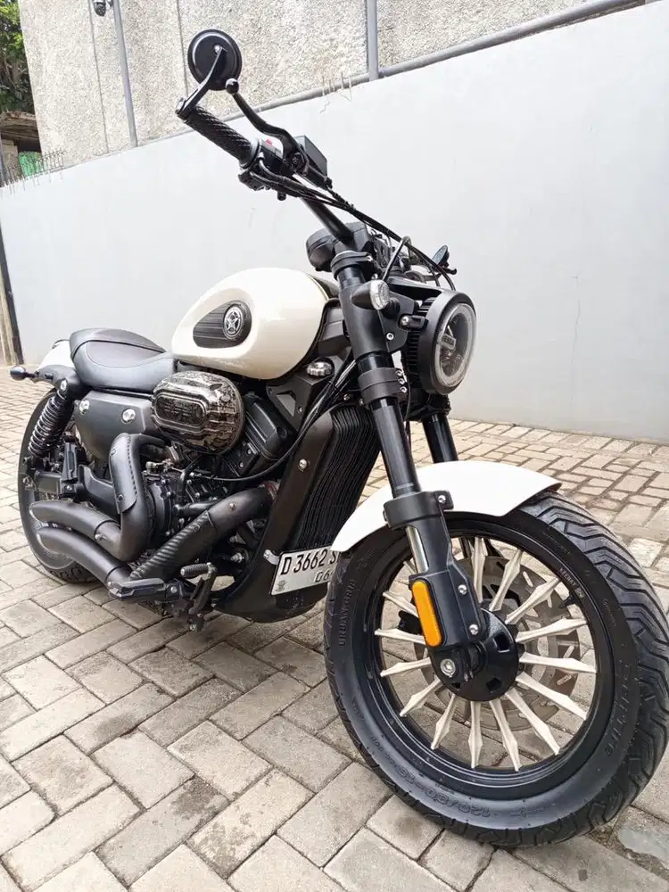 Motor Keeway Benda V252 White