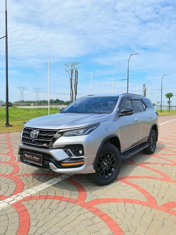 TOYOTA FORTUNER GR SPORT 2.8 AT DIESEL 2022
