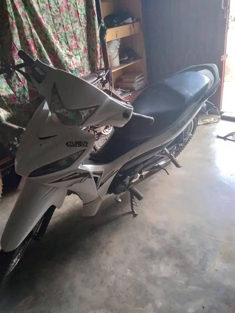 Ayo beli motor revo vit