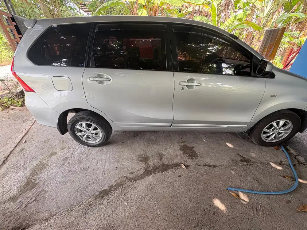 Toyota Avanza 2012 Bensin