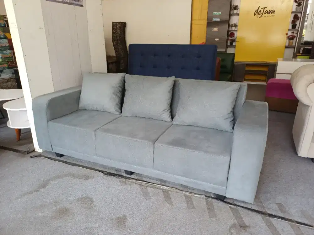 Ready sofa 3 seater uk 200x75cm. Free antar jogja