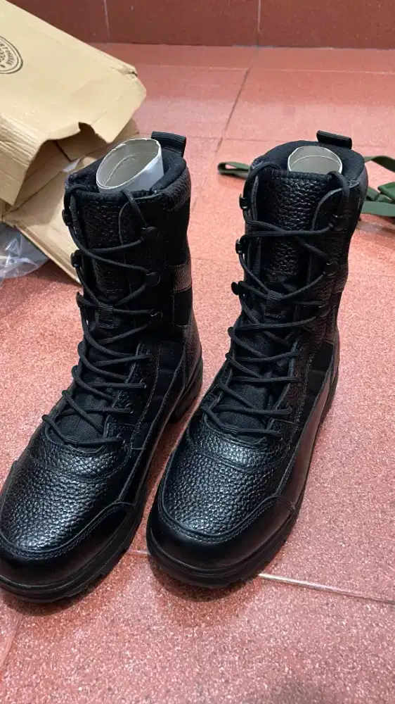 SEPATU PDL KEMHAN
