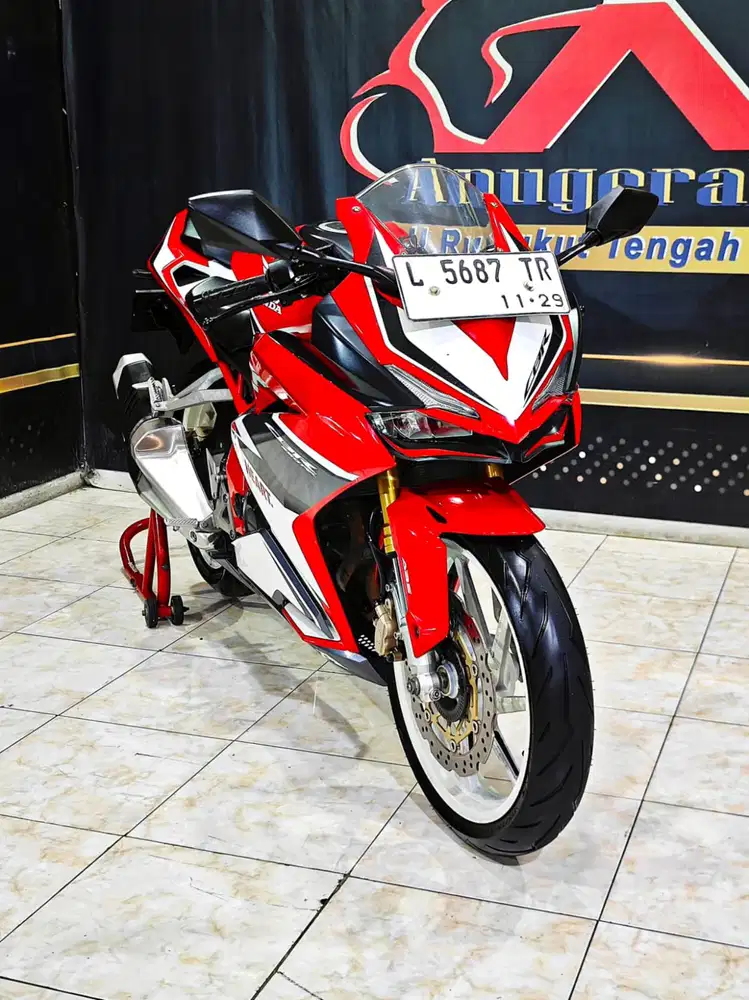 Honda CBR 250 RR ABS Red racing TH 2019 like new
