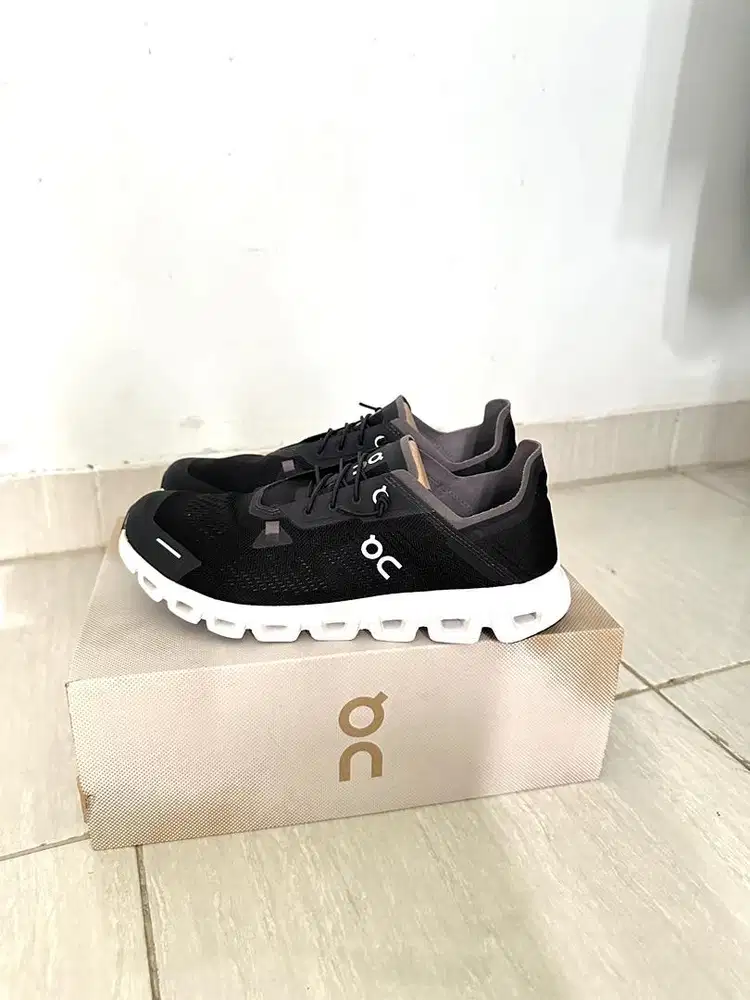 WTS ON CLOUD 6 SIZE 42