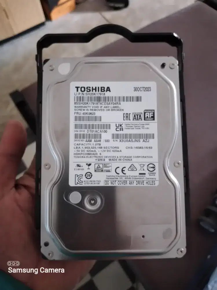 Hardisk 1 tb RAM 4GB DDR 4