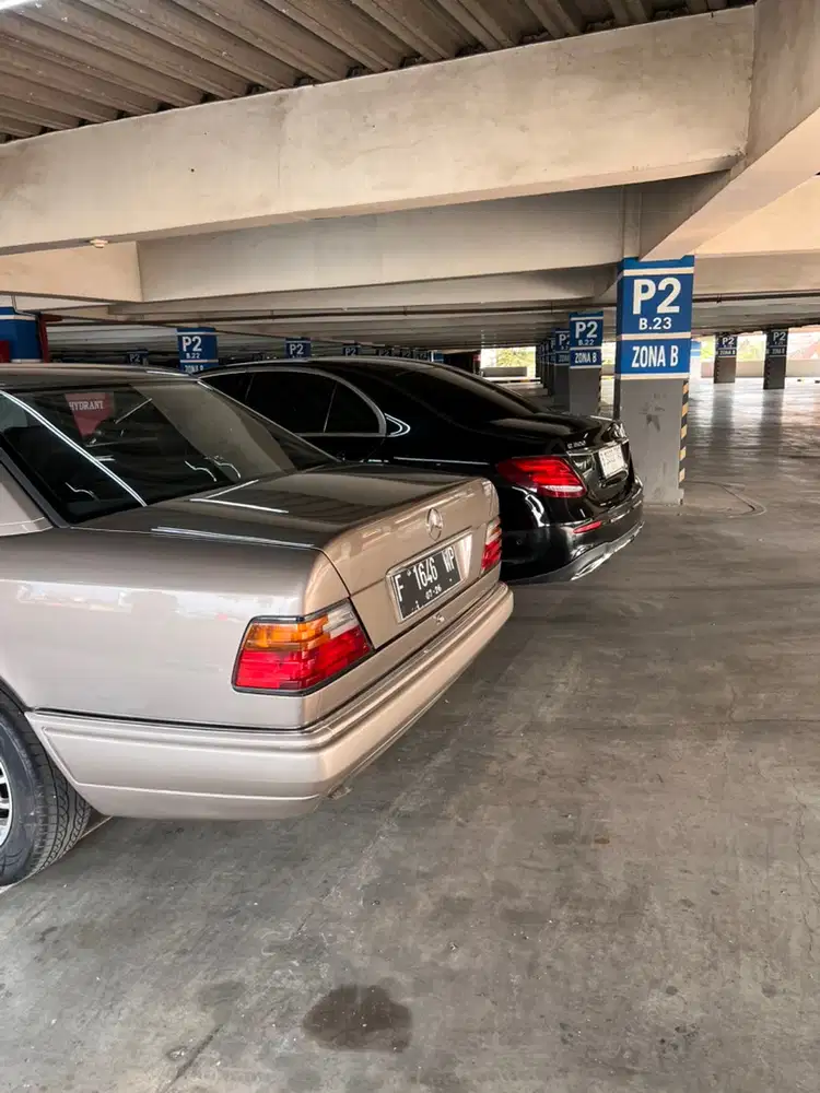 Mercedes-Benz E300 1989 Bensin
