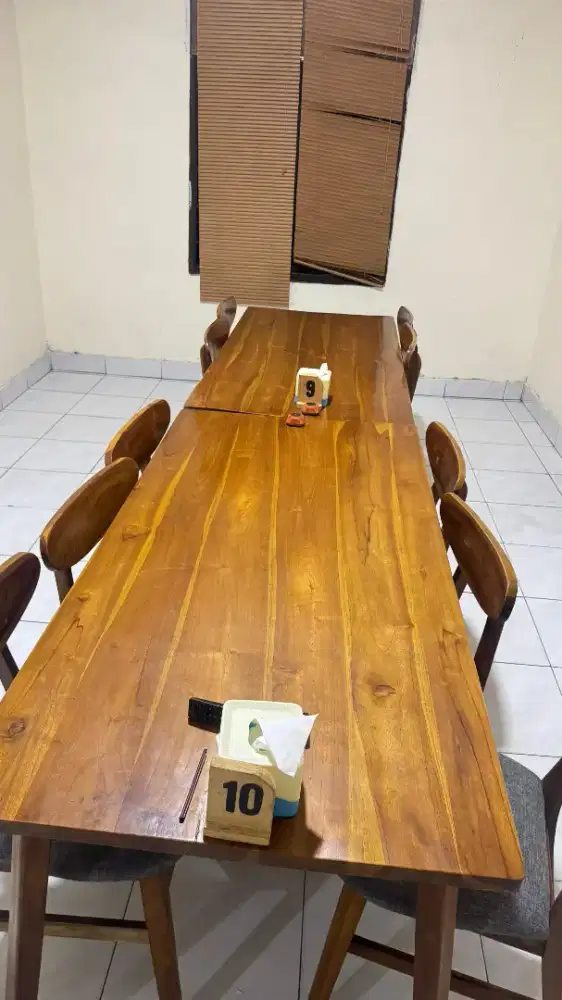 Meja jati 6 kursi satu set