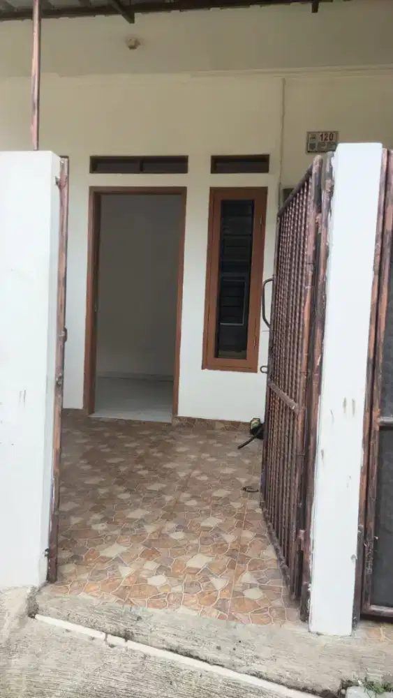 Dikontrakkan Rumah. Strategis dekat Sinarmas World Academy, BSD.