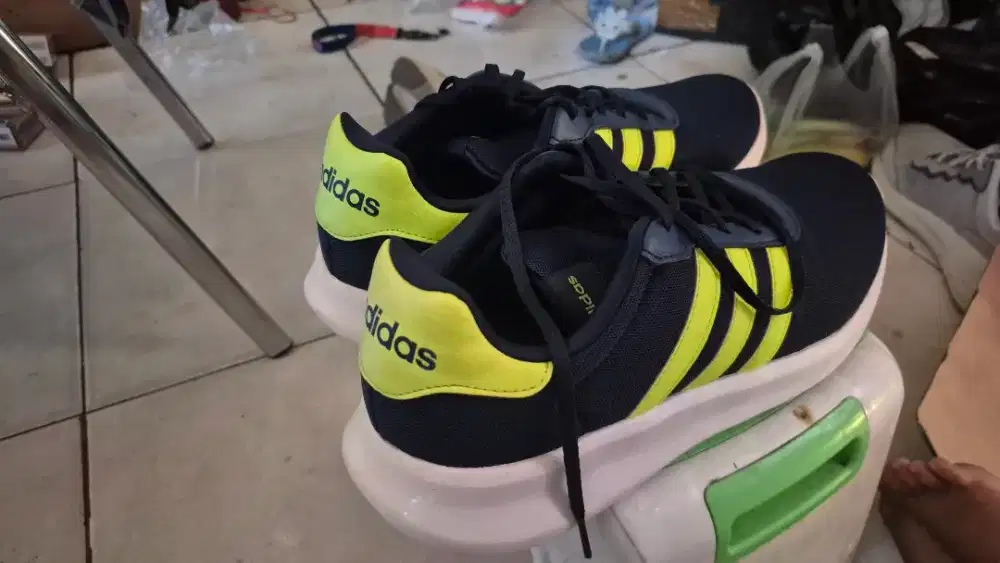 Sepatu adidas jarang di pake  uk 46