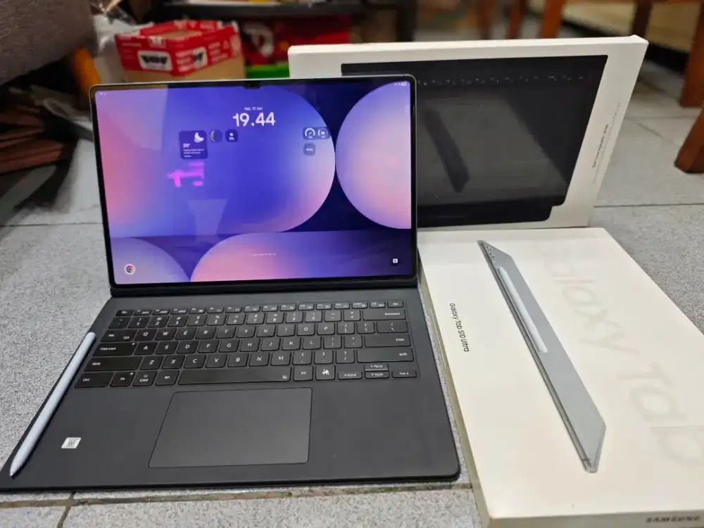 Samsung Galaxy Tab S10 Ultra 12/256 wifi with keyboard