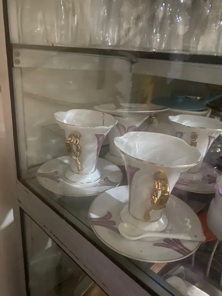 Gelas hias antik