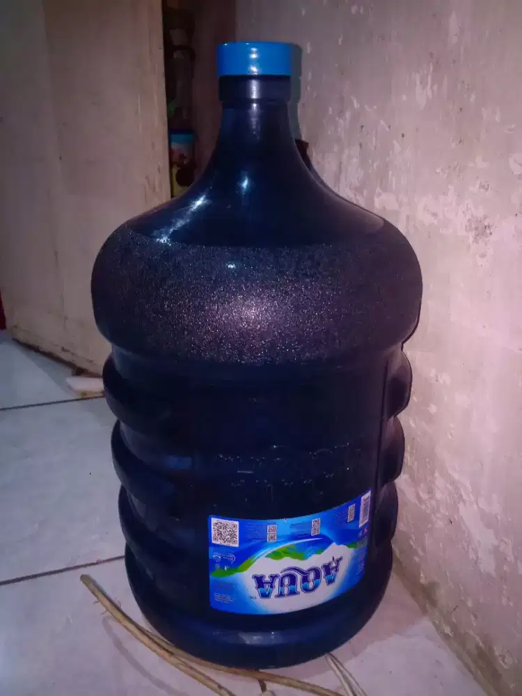 Di cari galon Aqua kondisi bagus