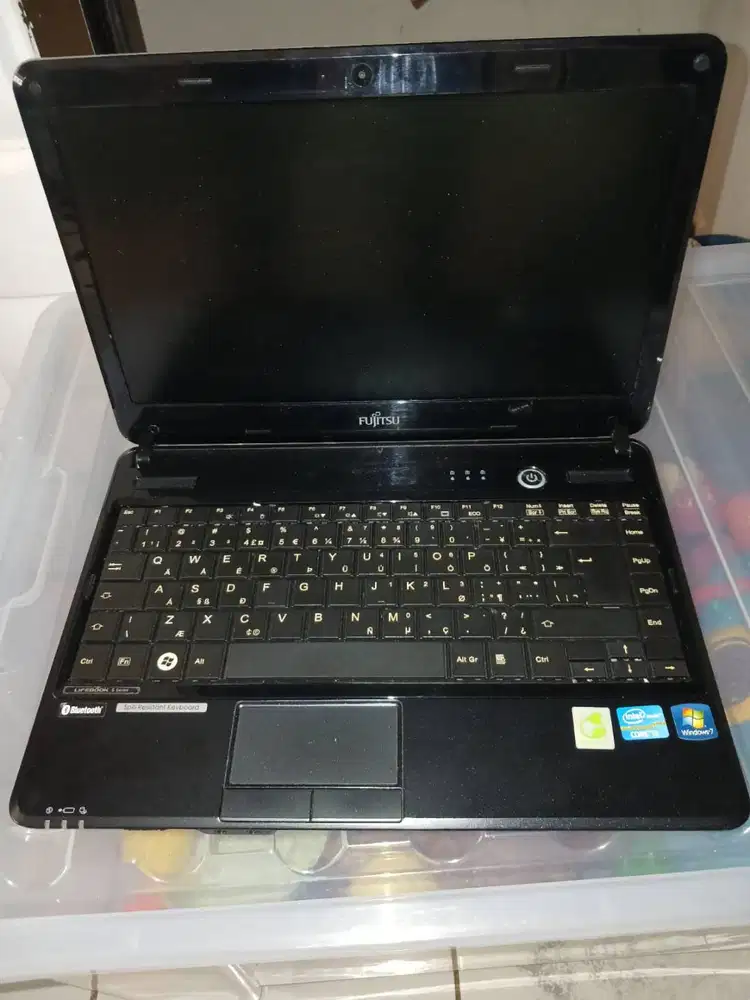 Laptop Fujito SH531