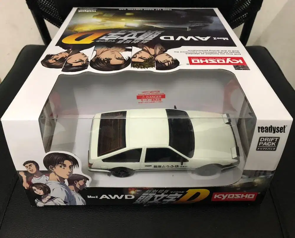 RC Mini Z AWD Kyosho (Toyota Sprinter Trueno AE86)