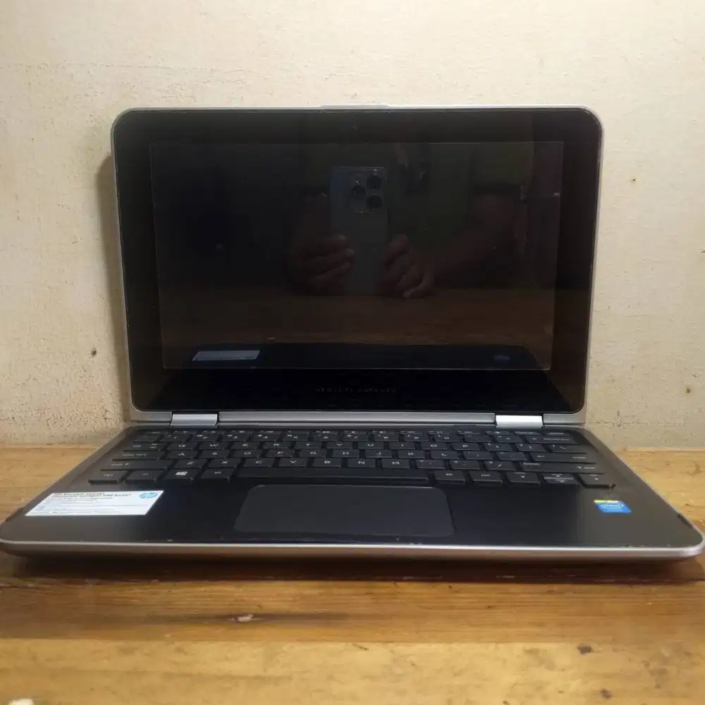 HP Pavillion convertible X360 11-k125TU touchscreen MATI TOTAL