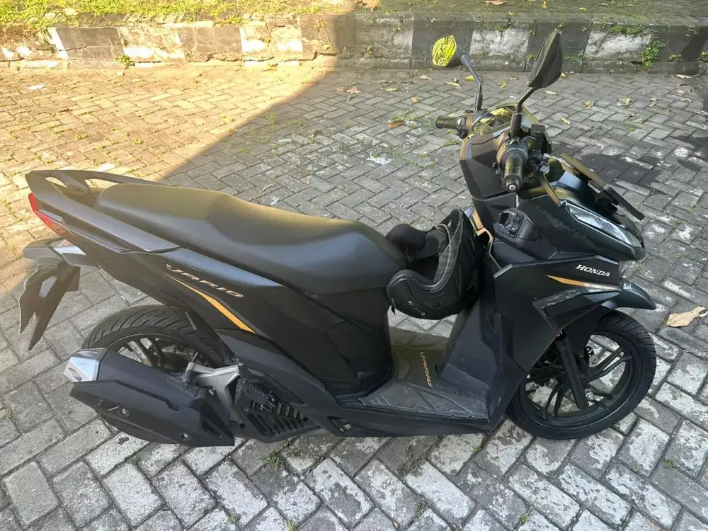 Vario 125 cc CBS ISS Keyless 2024 Hitam