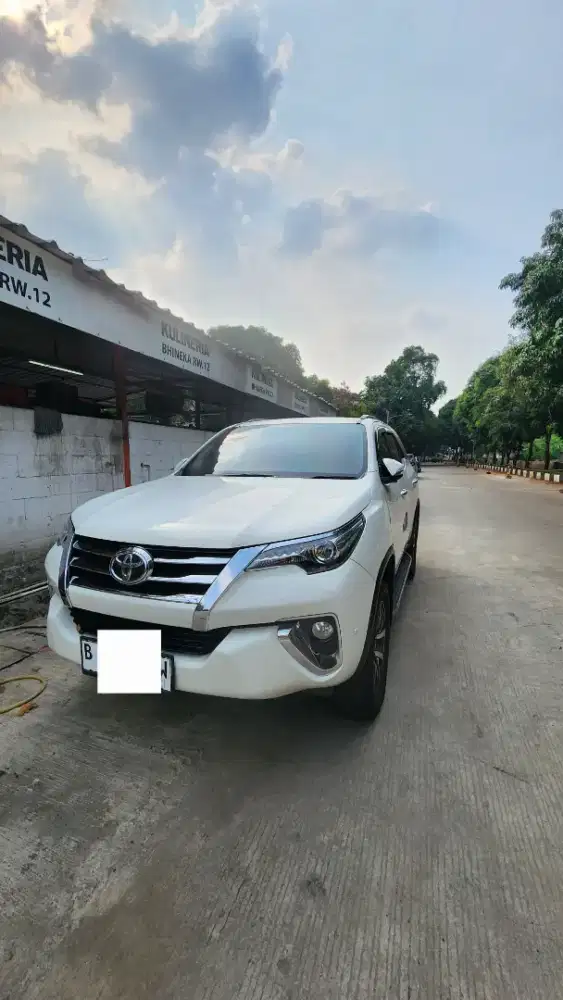 fortuner 2019 VRZ 4 x 2 pemilik pribadi. low km