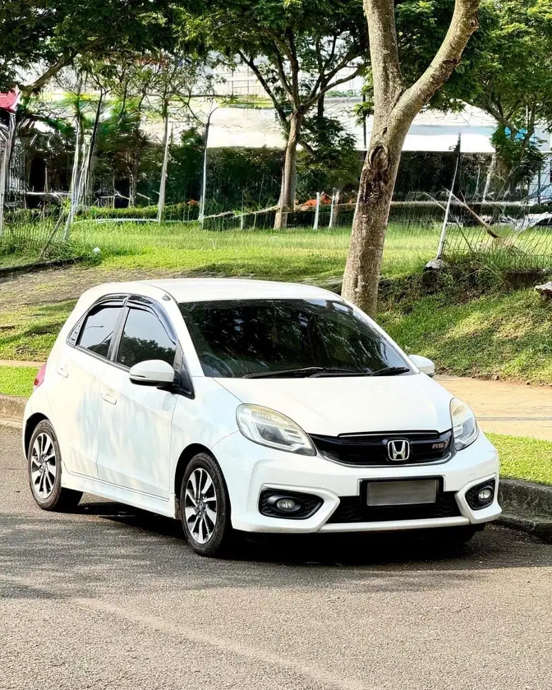 Honda Brio RS CVT 2017 Bergaransi