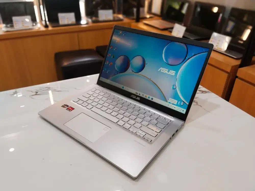 LAPTOP ASUS M415DAO RYZEN 3-3250U/RAM 8GB/SSD 512GB/14FHD/SPEK OK