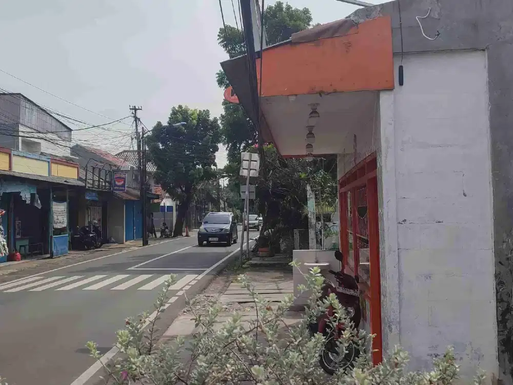 Rumah Strategis ,pinggir Jalan Raya Gempol Bambu Apus