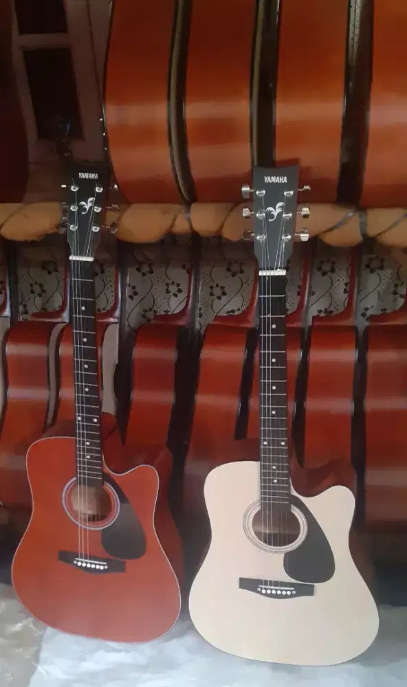 GITAR YAMAHA F310
