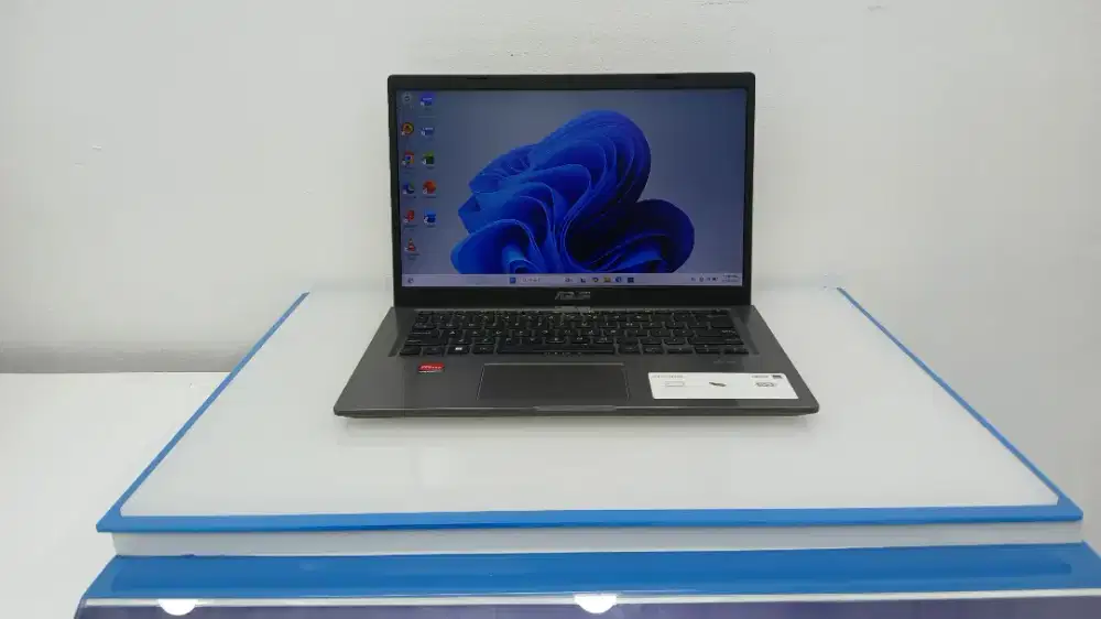 ASUS VIVOBOOK M415DA AMD ATHLON GOLD 3150U RAM 4GB SSD 256GB