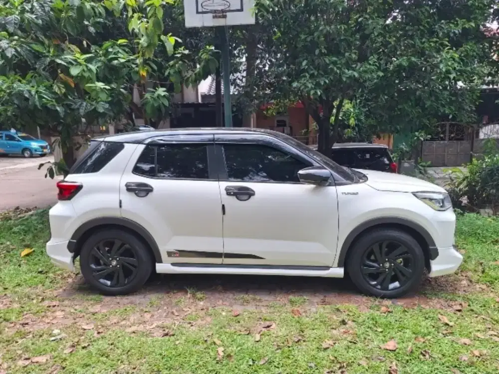 Jual Toyota Raiza 1.0 GR TSS Two Tone