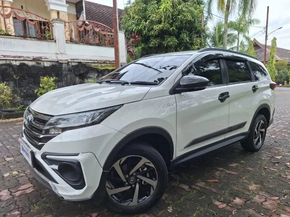 Toyota Rush 1.5 S GR Sport Bensin-AT 2022 KTYK
