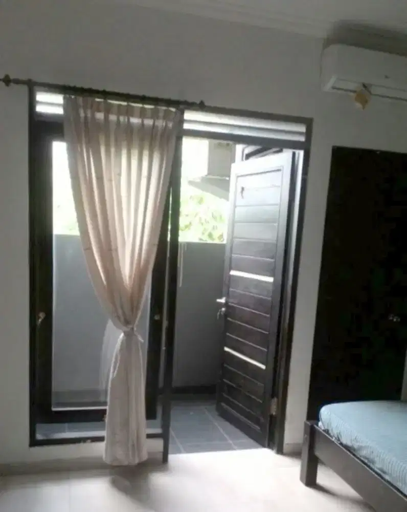 Kamar Kos Lengkap Free Wifi CCTV Dekat Kuta Jimbaran Bandara