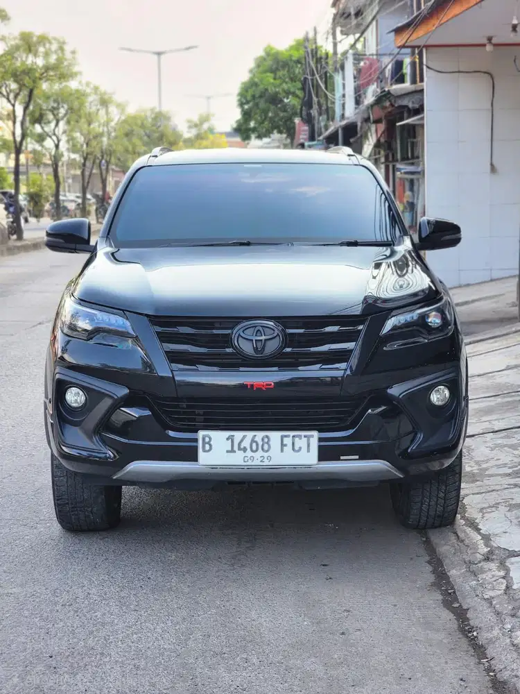 FORTUNER 2.4 VRZ TRD AT 2019 UNIT ISTIMEWA PAJAK PANJANG LOW KM GRESH