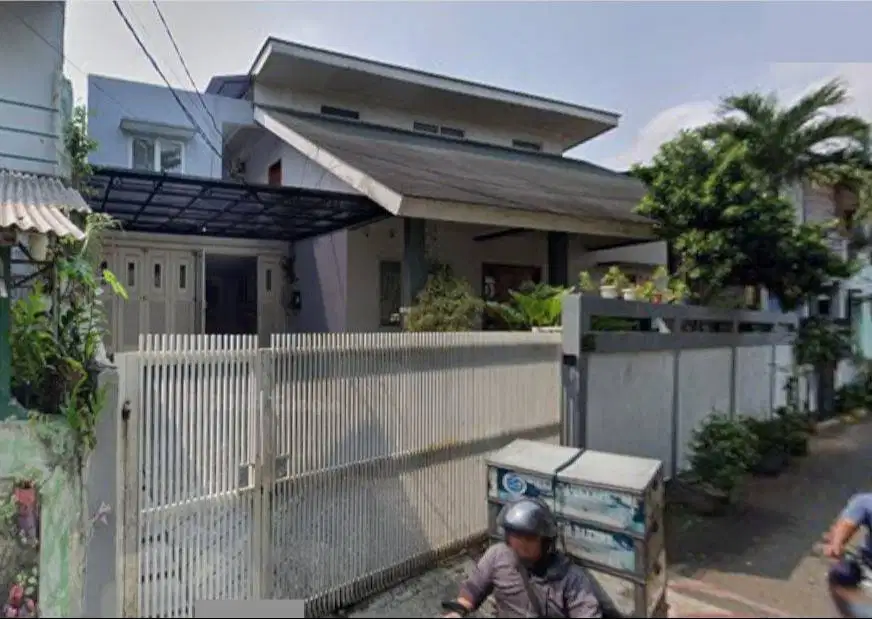 CILANDAK DEKAT CIPETE – 1 KM KE STASIUN MRT – RUMAH 2 LT –JALAN 2 MOBI